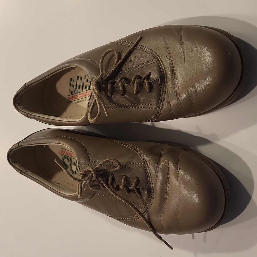 SAS Women Laceup Shoes  81/2 N